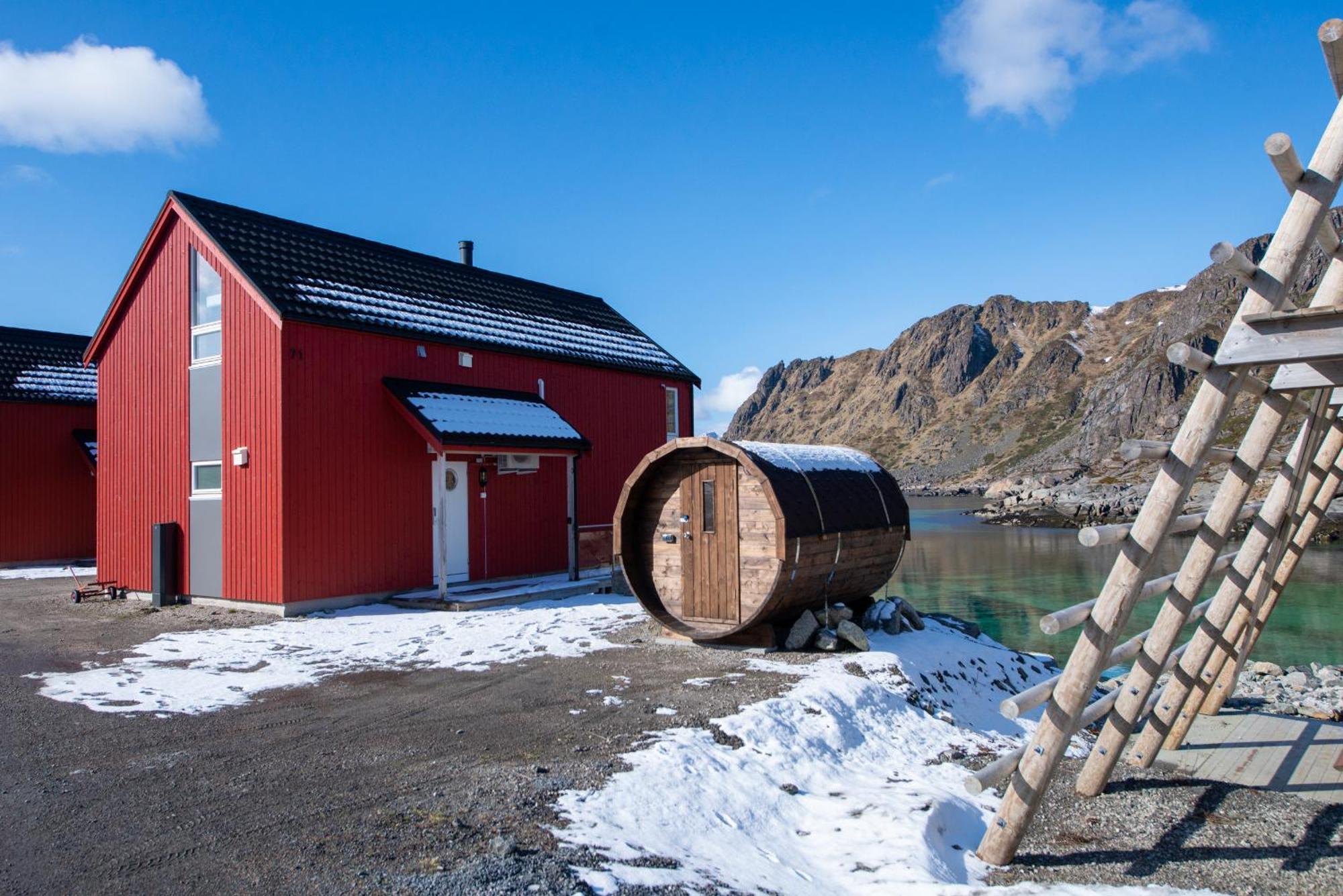 Lofoten Waterfront Luxury Lodge Ballstad Dış mekan fotoğraf